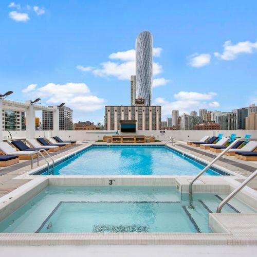 See Arkadia West Loop Apartment Photos & Videos - Amenities, Views ...