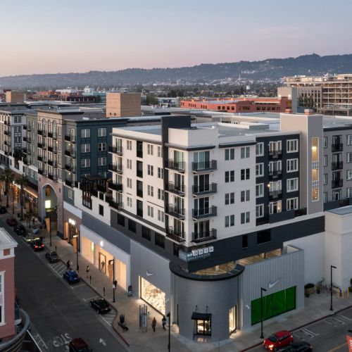 Gallery | Bay House Emeryville | Apartments in CA | Bozzuto