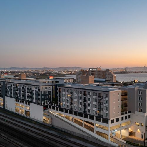 Gallery | Bay House Emeryville | Apartments in CA | Bozzuto