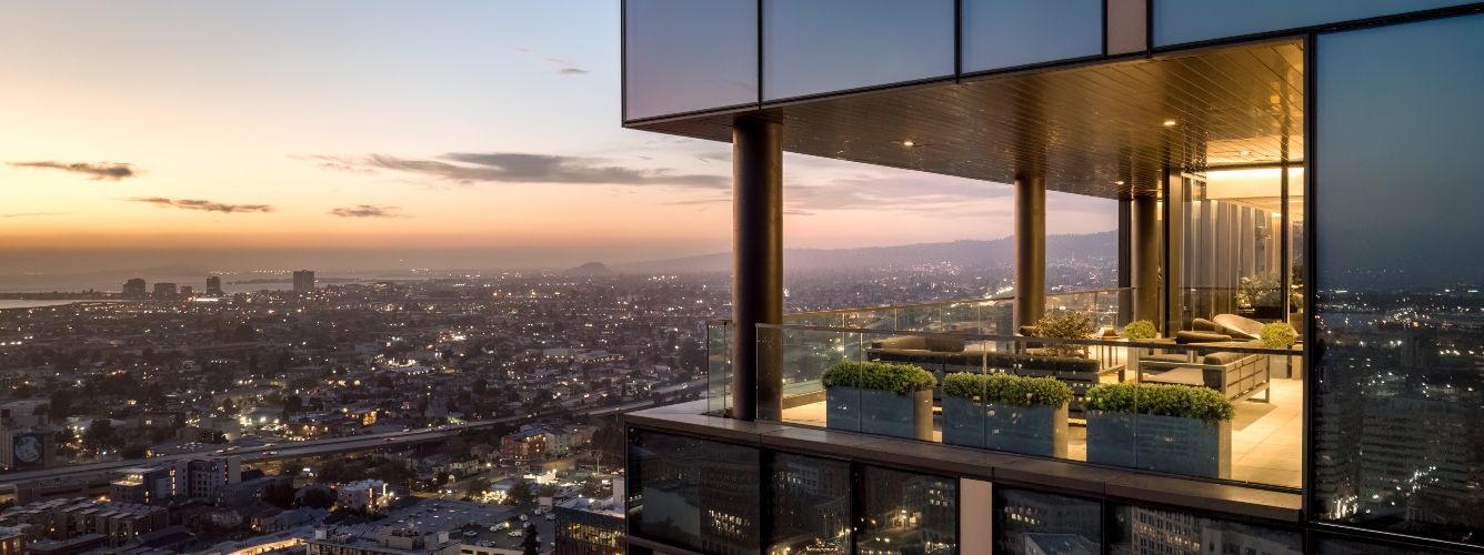 Penthouse lounge deck	