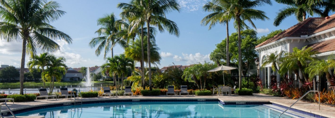 Resort-style pool	